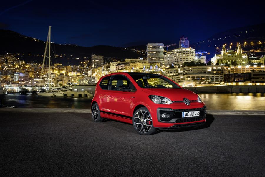  Volkswagen up! GTI 2018 года  (WW) (фото 24 из 41)